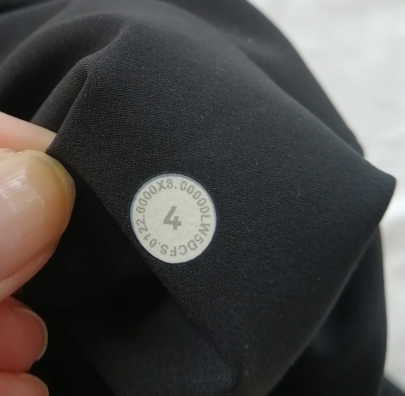 Lululemon Keep Moving Pants 7/8 High Rise in Black Size 4 - Picture 13 of 16